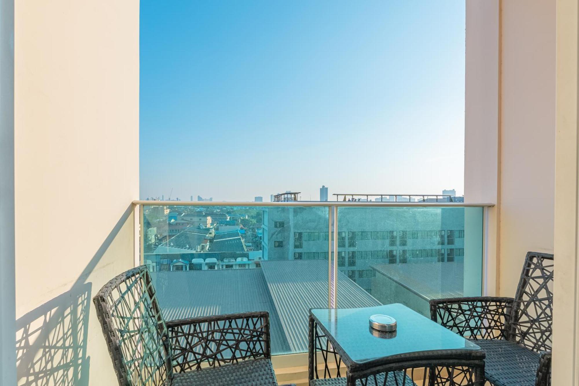 City Garden Tower By Pattaya Holiday Exterior photo